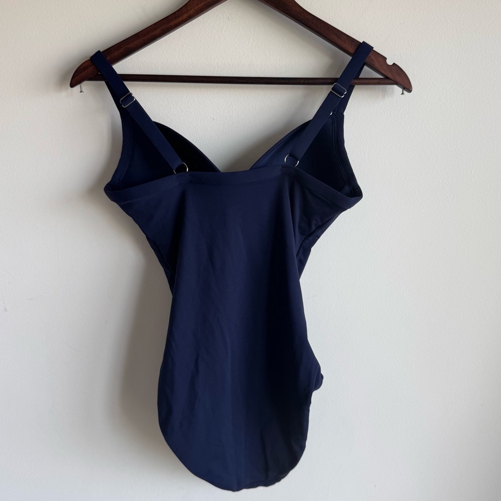 Land's End Navy Sculpting Suit Draped One Piece Swim Size 4 Long Torso - Picture 3 of 7